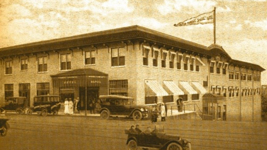 Paranormal Music Box Session at Mineral Springs Hotel